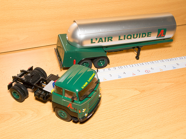 Miniature UNIC Izoard 1/43 Par Ixo Altaya – Camion De Livraison Métal, Neuf